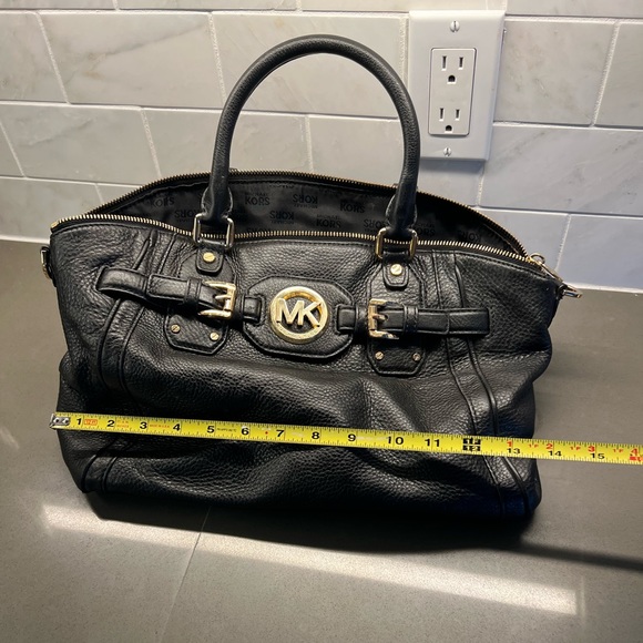 Michael Kors Purse - Picture 6 of 9